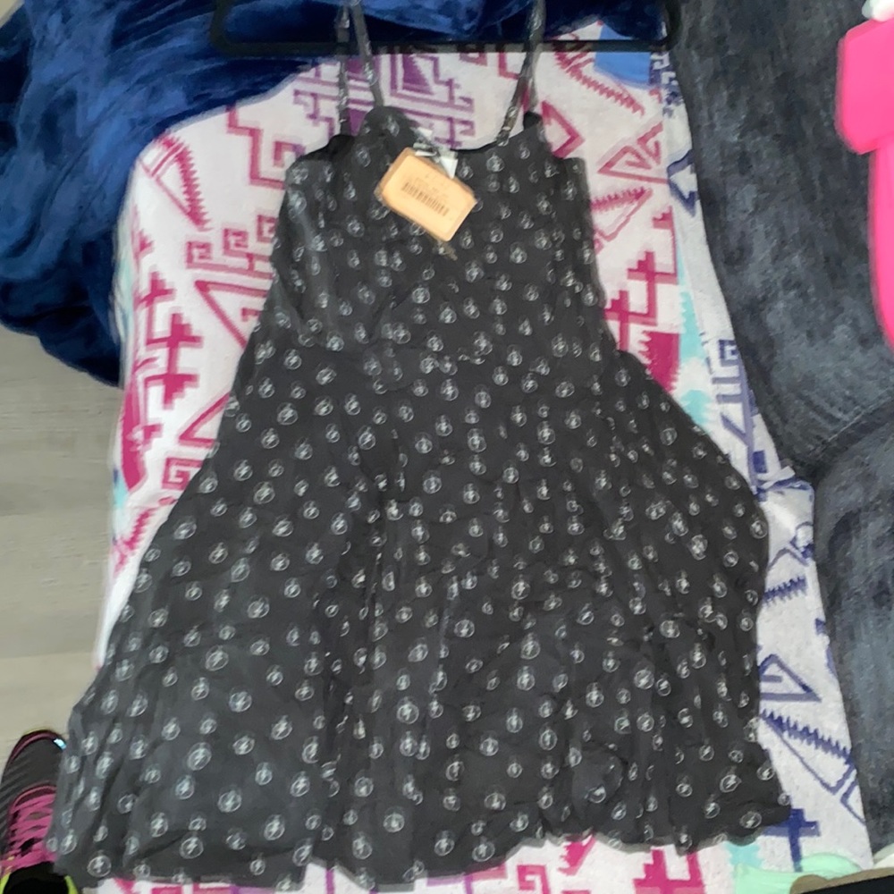 Rock on with this nwt junk food dress